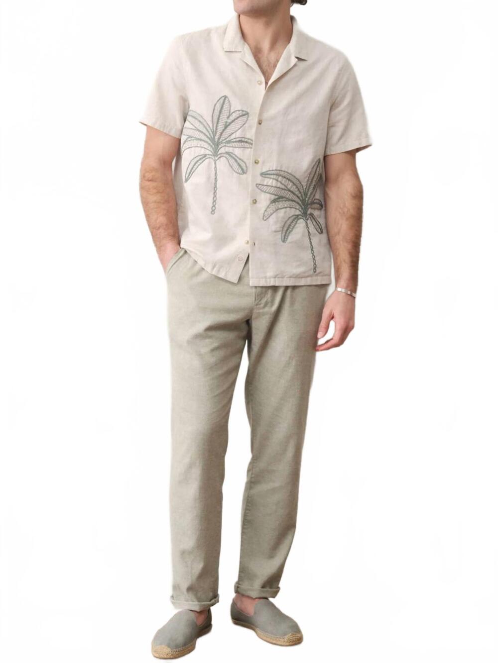 NEW MARINE LAYER palm embroidered resort shirt in cream/green
